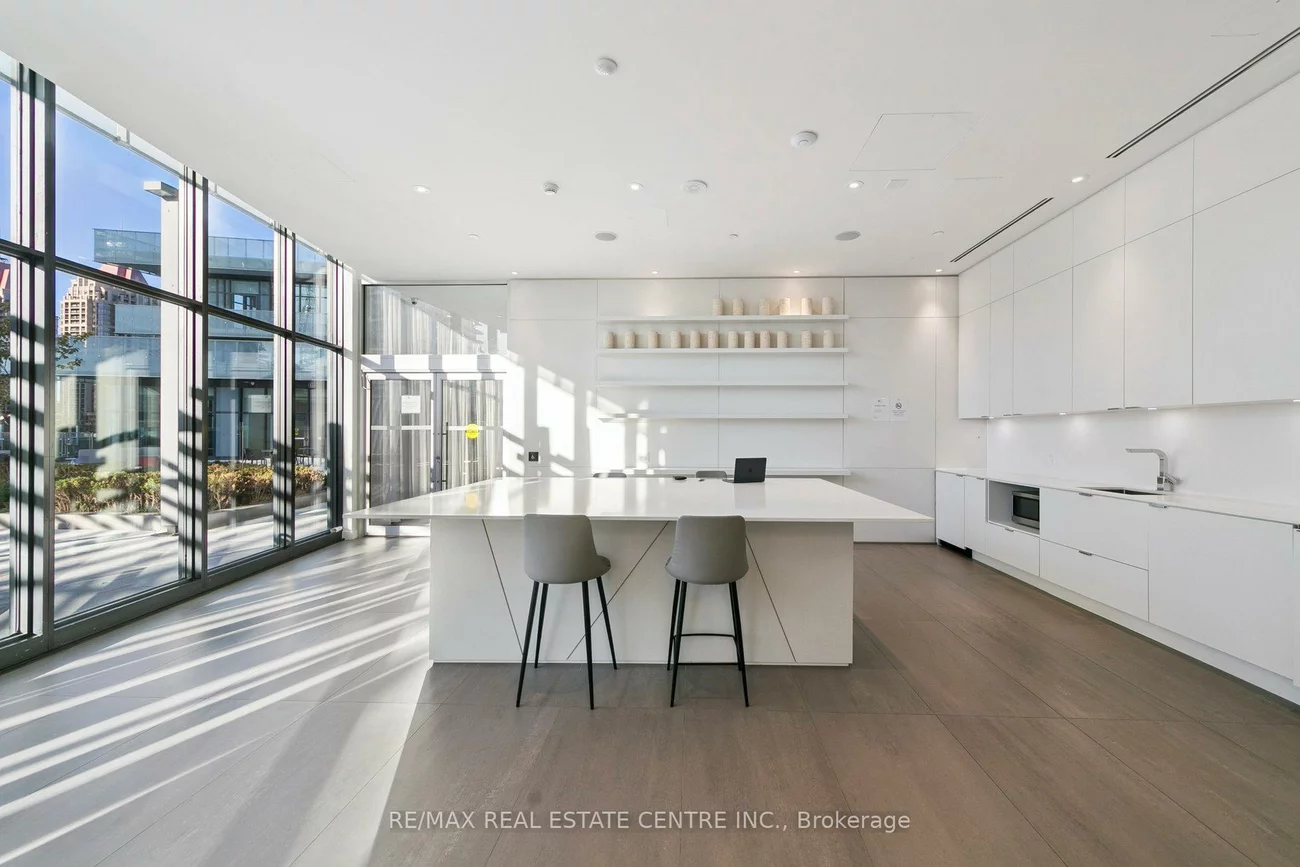 3883, Quartz, City Centre, Mississauga