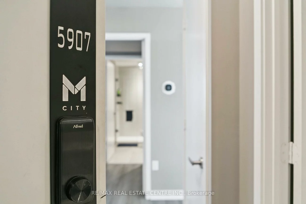 3883, Quartz, City Centre, Mississauga