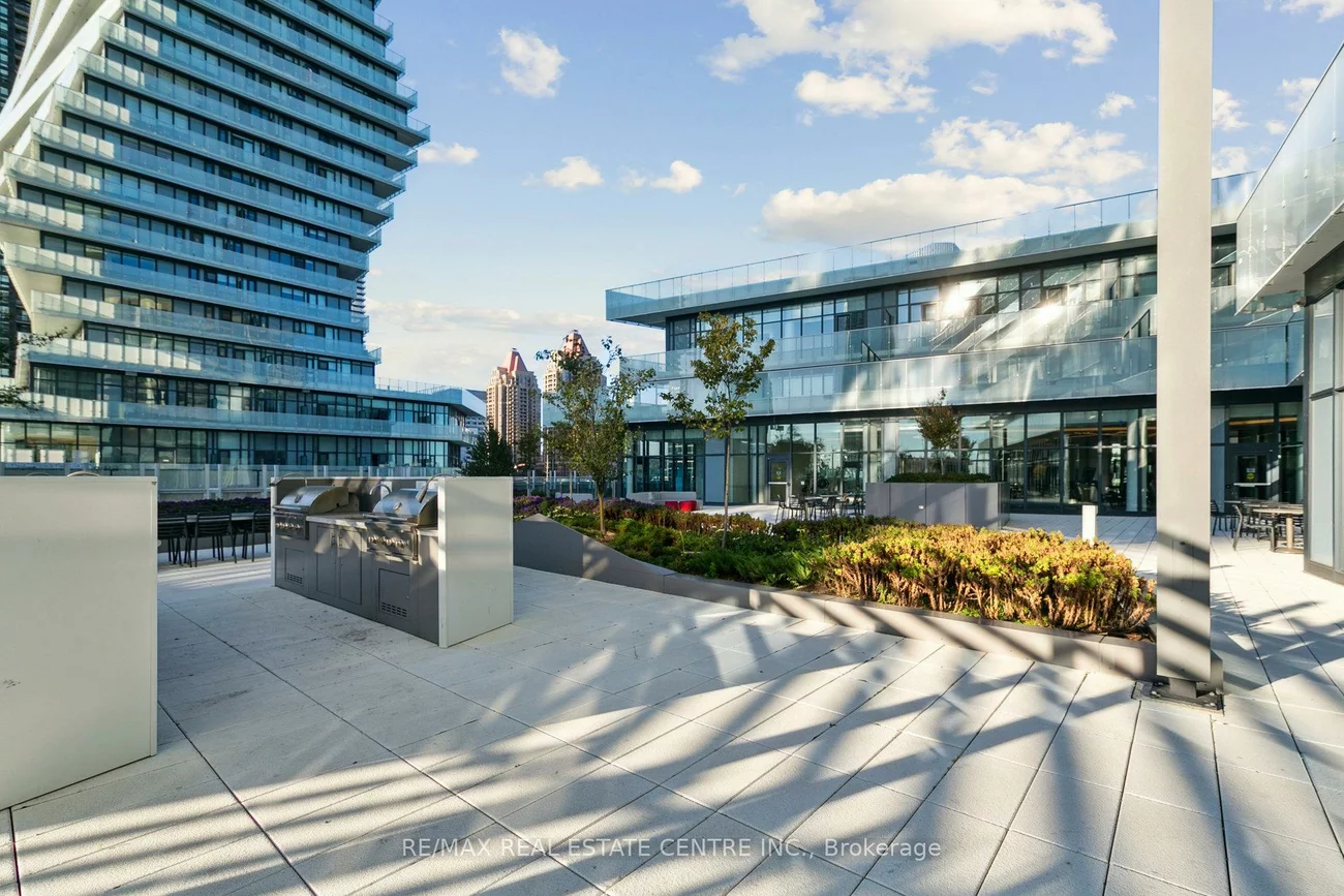 3883, Quartz, City Centre, Mississauga