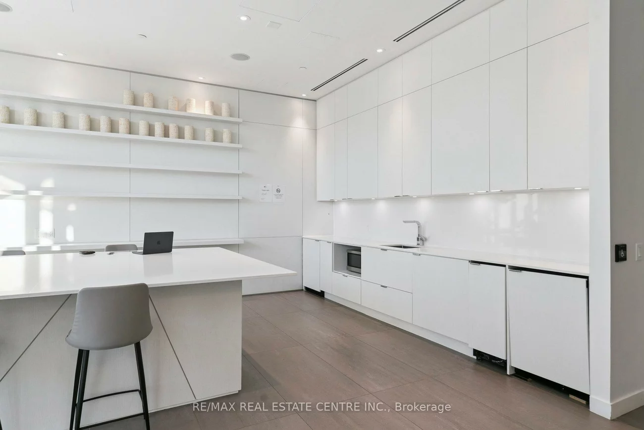 3883, Quartz, City Centre, Mississauga