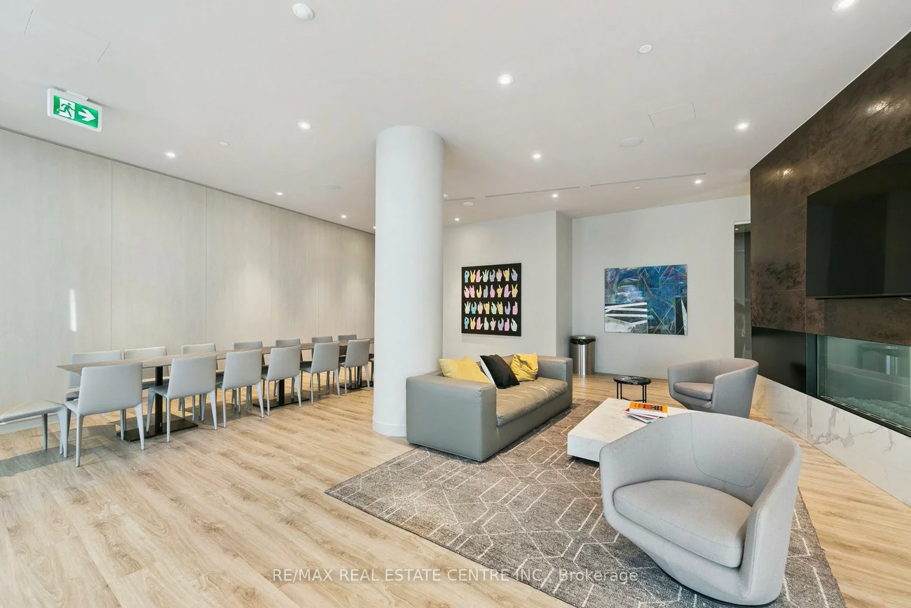 3883, Quartz, City Centre, Mississauga