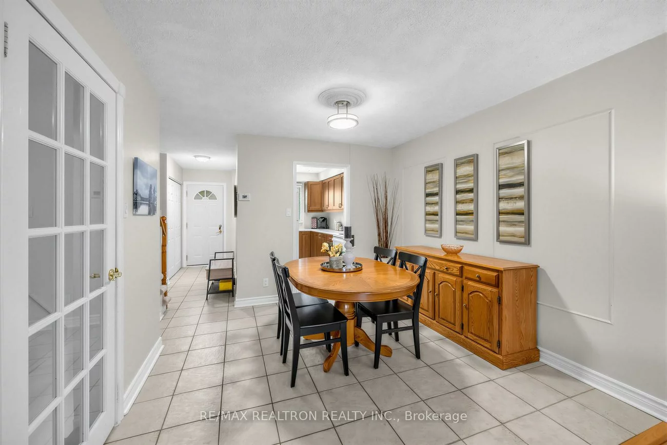 6699, Falconer, Streetsville, Mississauga