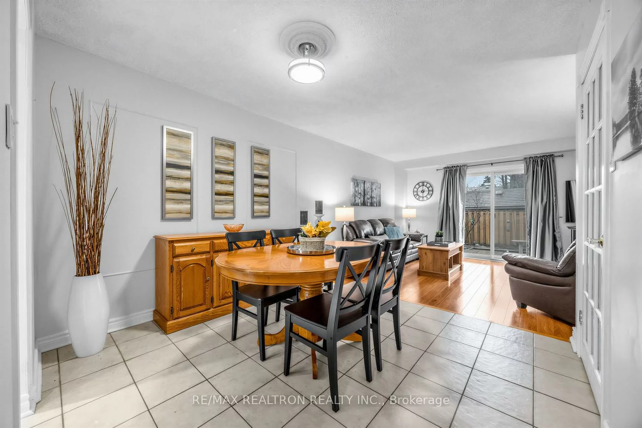 6699, Falconer, Streetsville, Mississauga