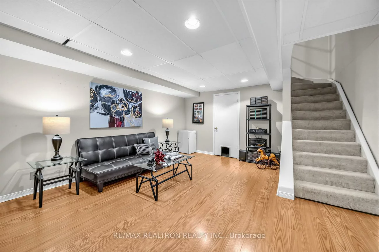 6699, Falconer, Streetsville, Mississauga