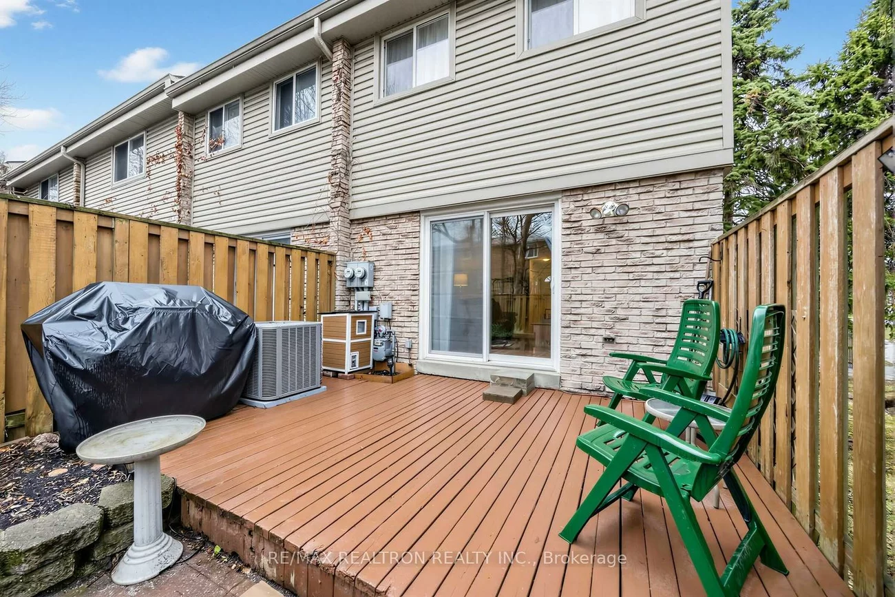 6699, Falconer, Streetsville, Mississauga