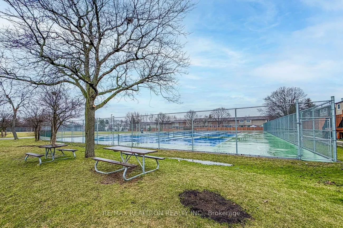 6699, Falconer, Streetsville, Mississauga