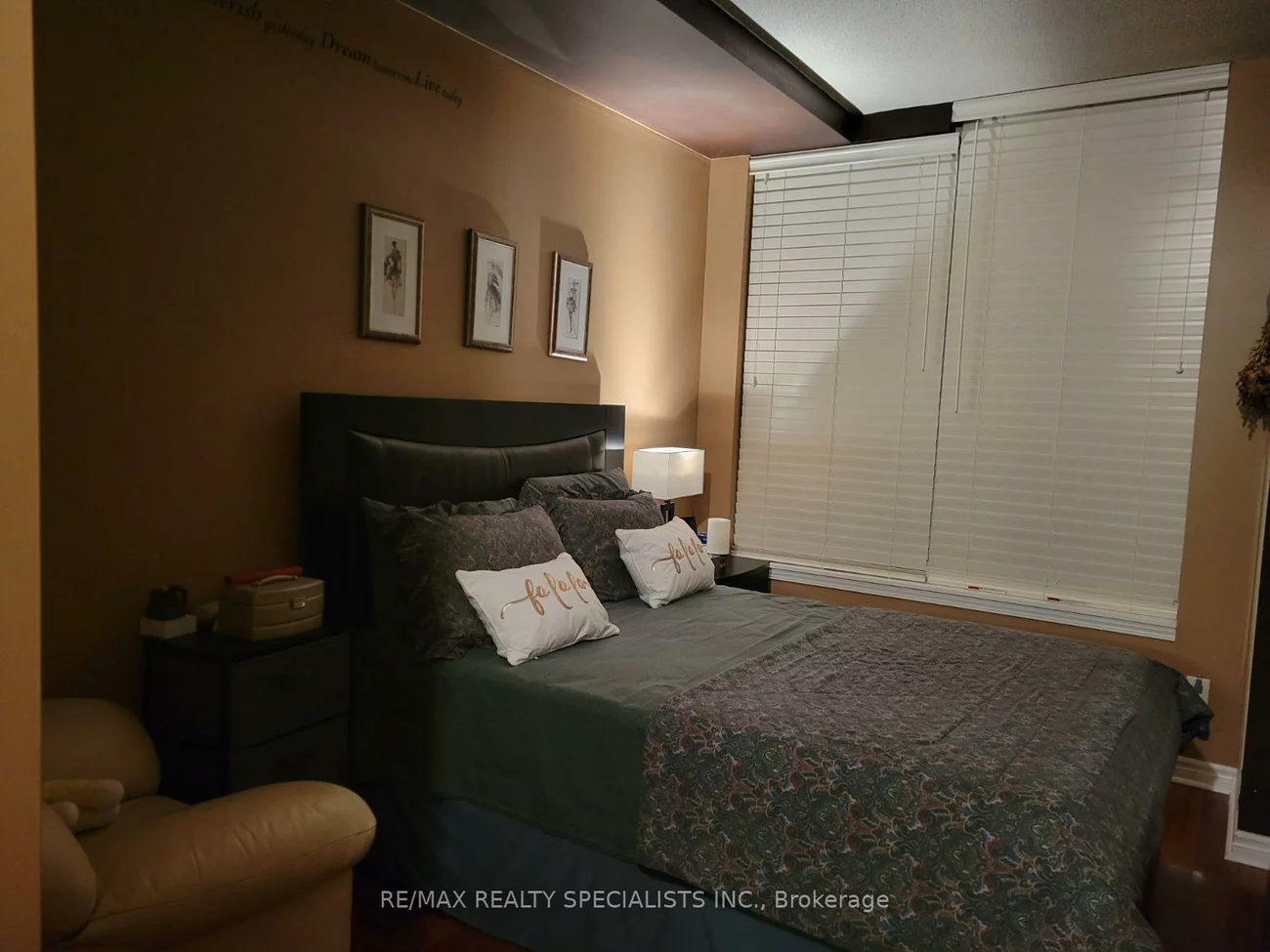 3504, Hurontario, Fairview, Mississauga