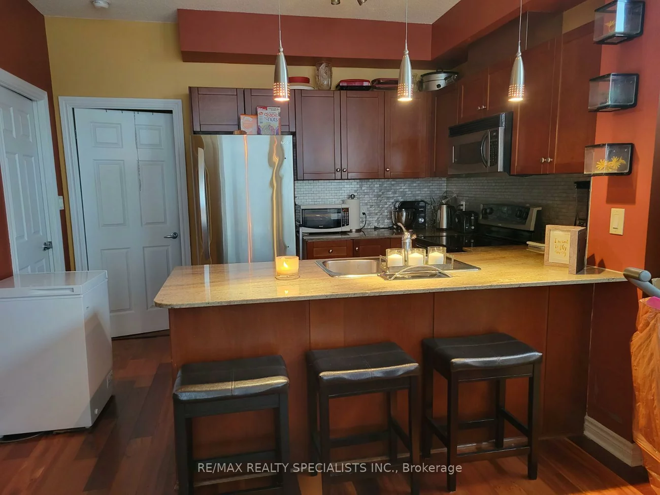 3504, Hurontario, Fairview, Mississauga