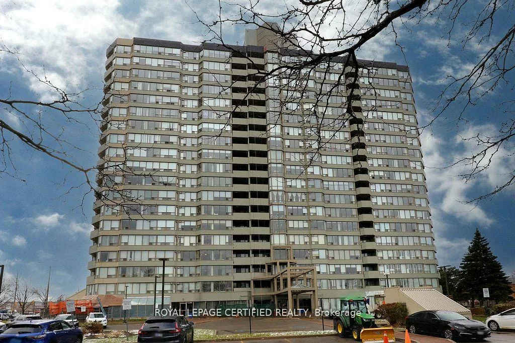 700, Constellation, Hurontario, Mississauga