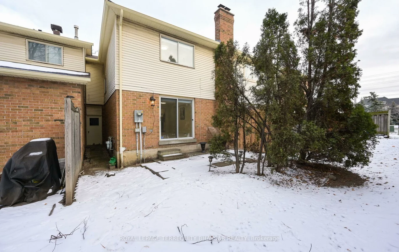 5020, Delaware, Hurontario, Mississauga