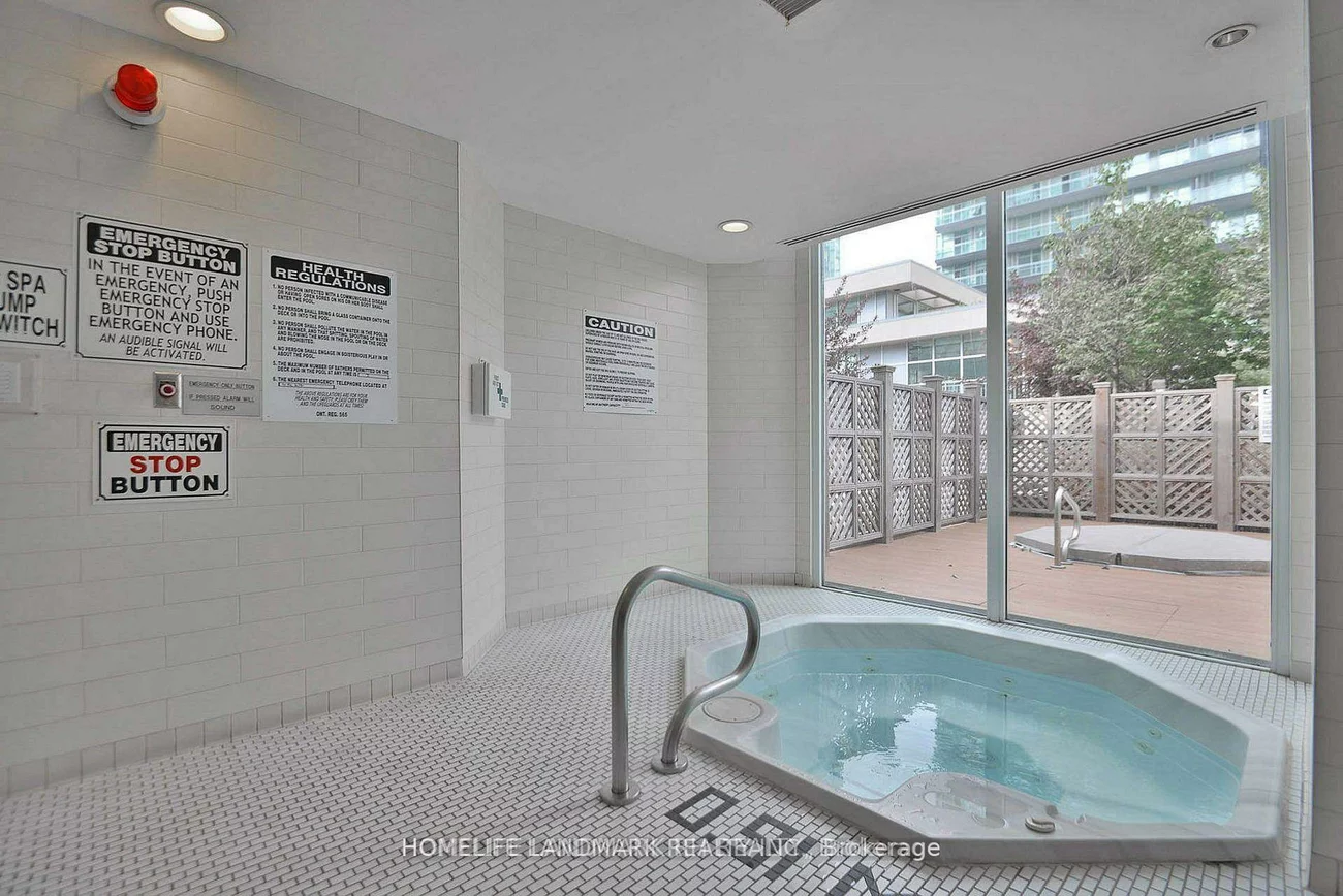 225, Webb, City Centre, Mississauga