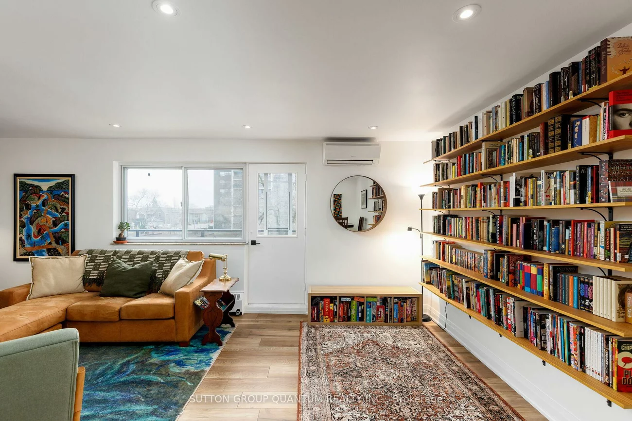 15, Elizabeth, Port Credit, Mississauga