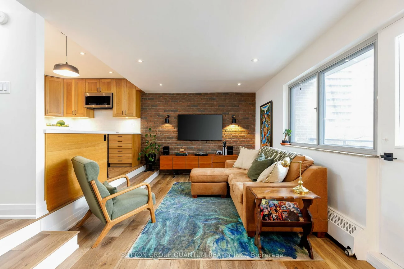 15, Elizabeth, Port Credit, Mississauga