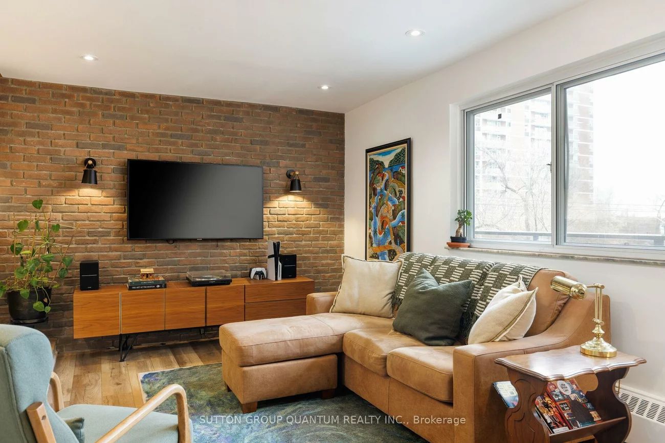 15, Elizabeth, Port Credit, Mississauga