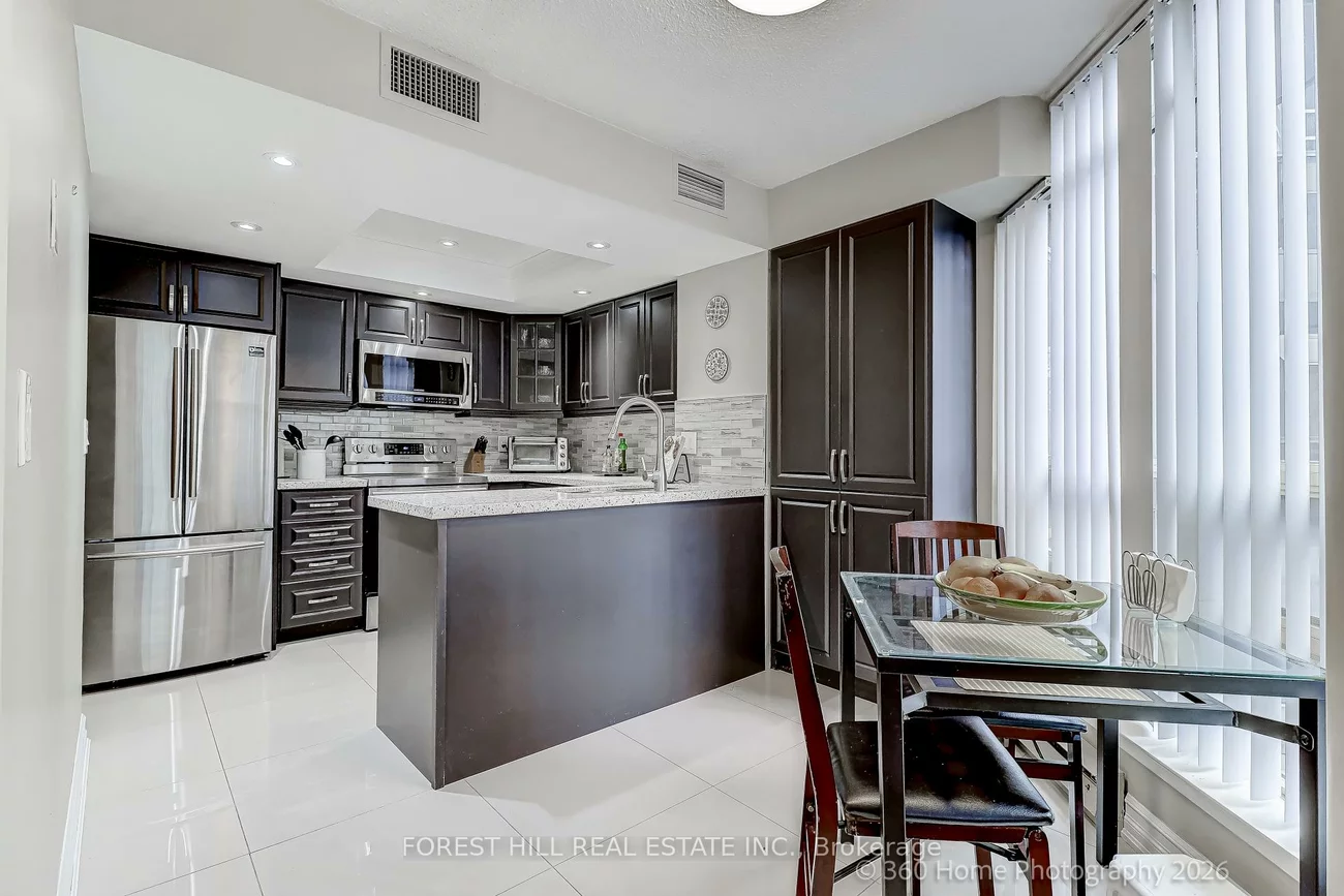 45, Kingsbridge Garden, Hurontario, Mississauga