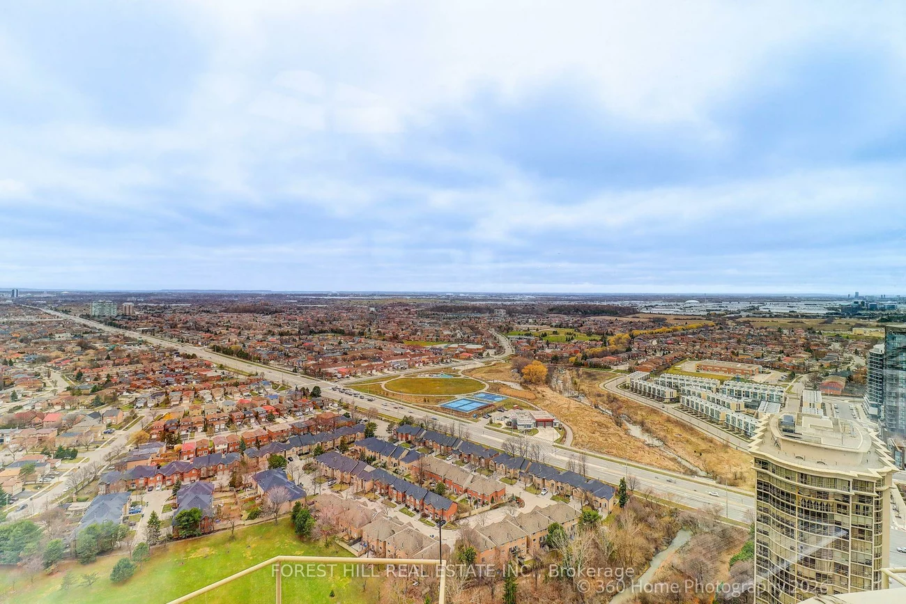 45, Kingsbridge Garden, Hurontario, Mississauga