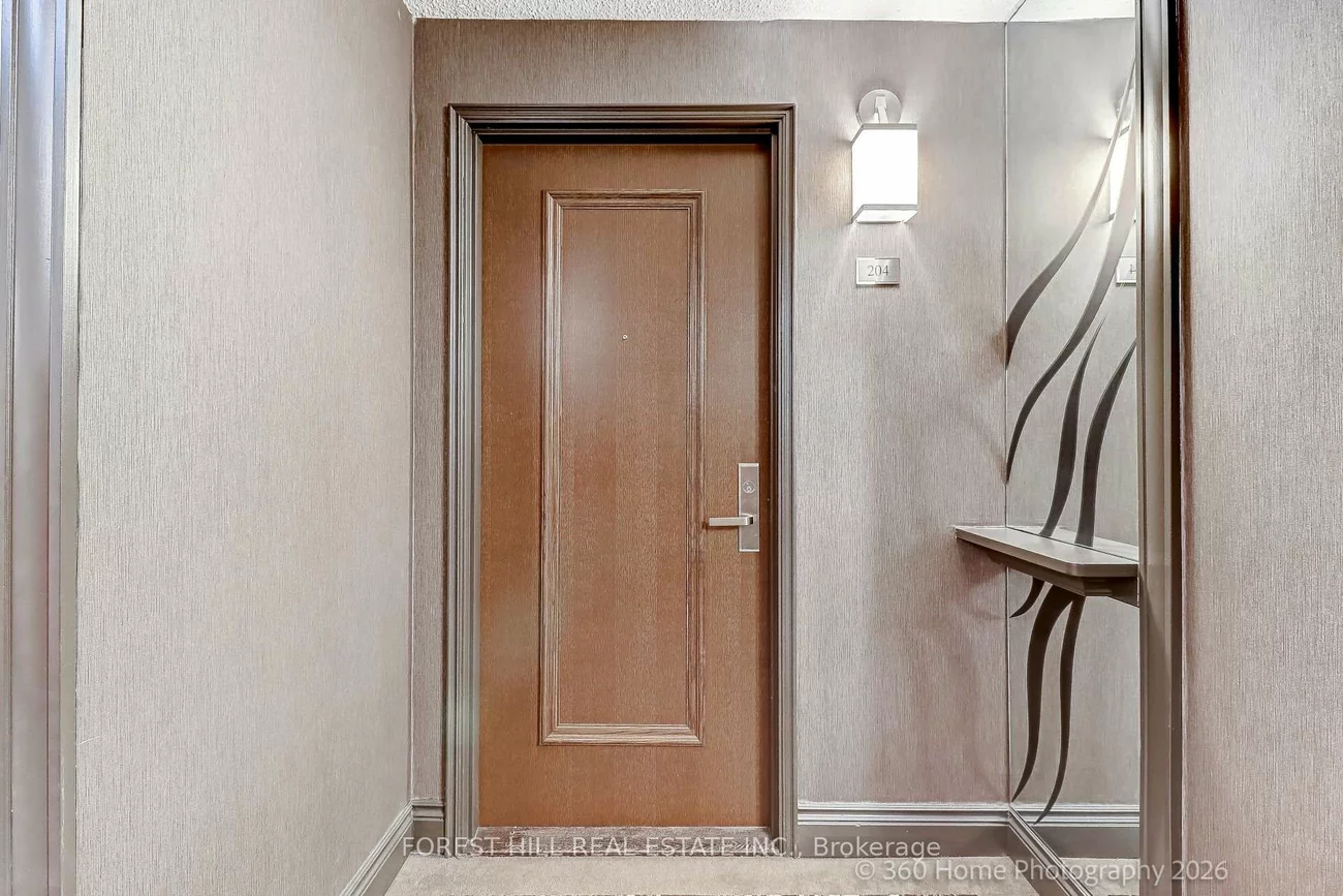 45, Kingsbridge Garden, Hurontario, Mississauga