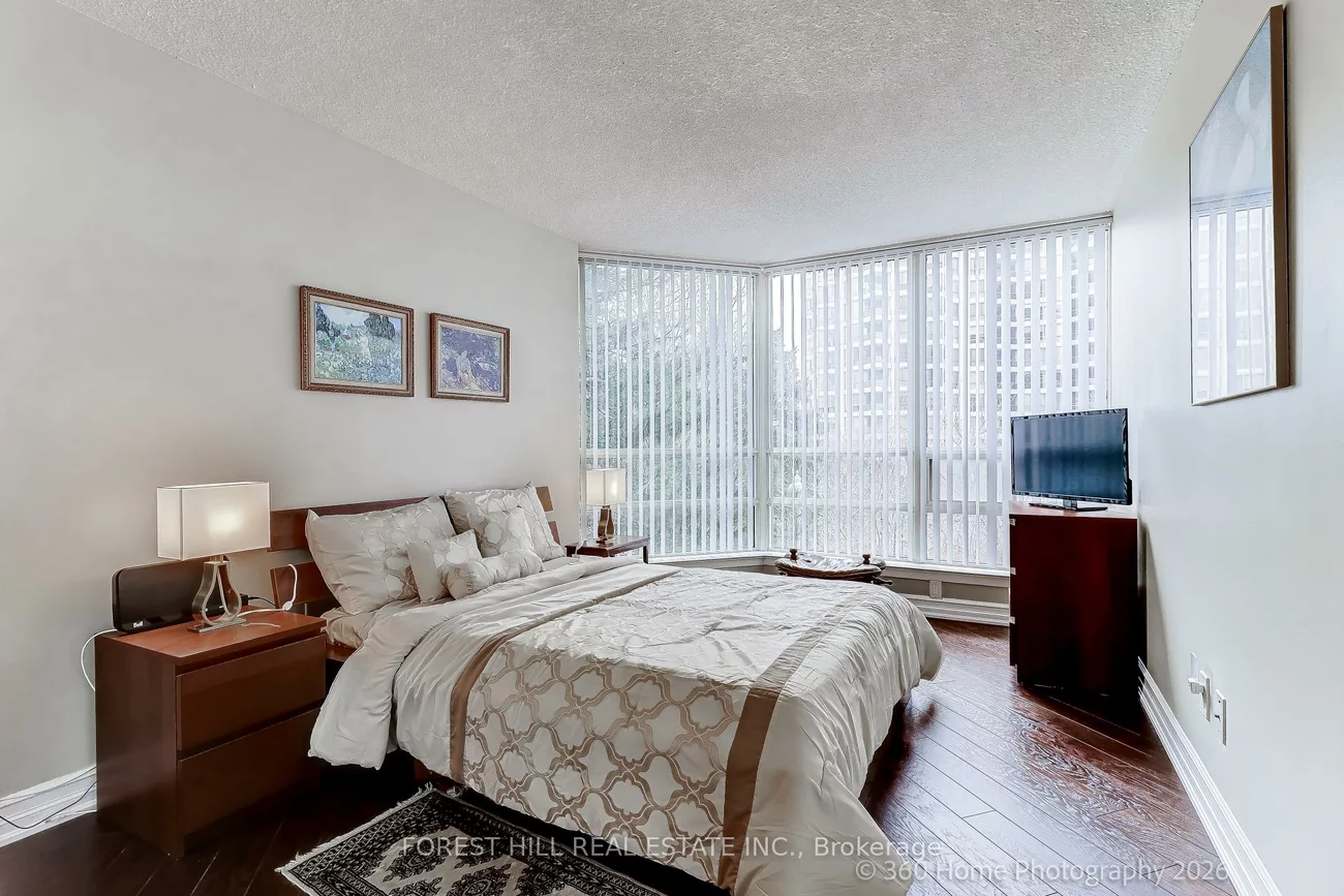 45, Kingsbridge Garden, Hurontario, Mississauga
