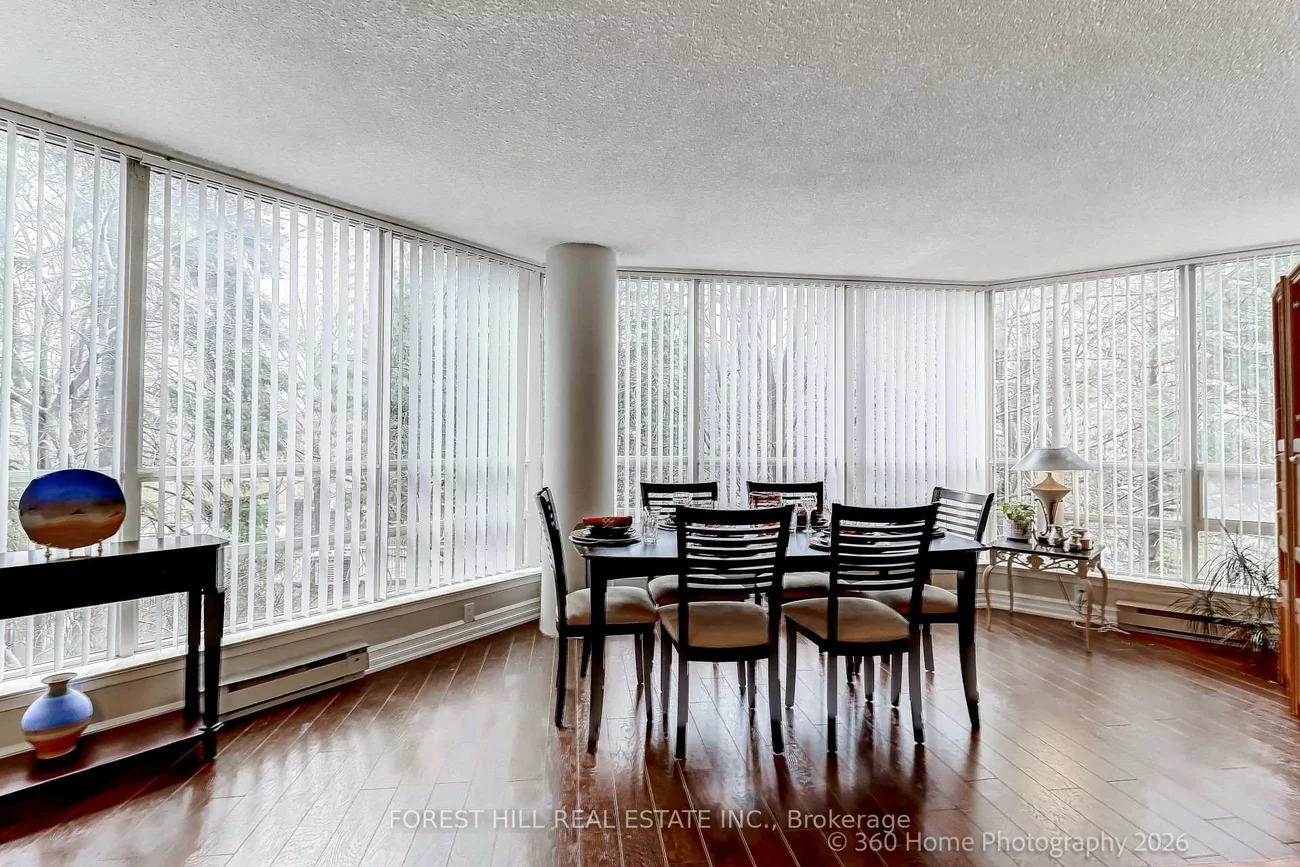 45, Kingsbridge Garden, Hurontario, Mississauga