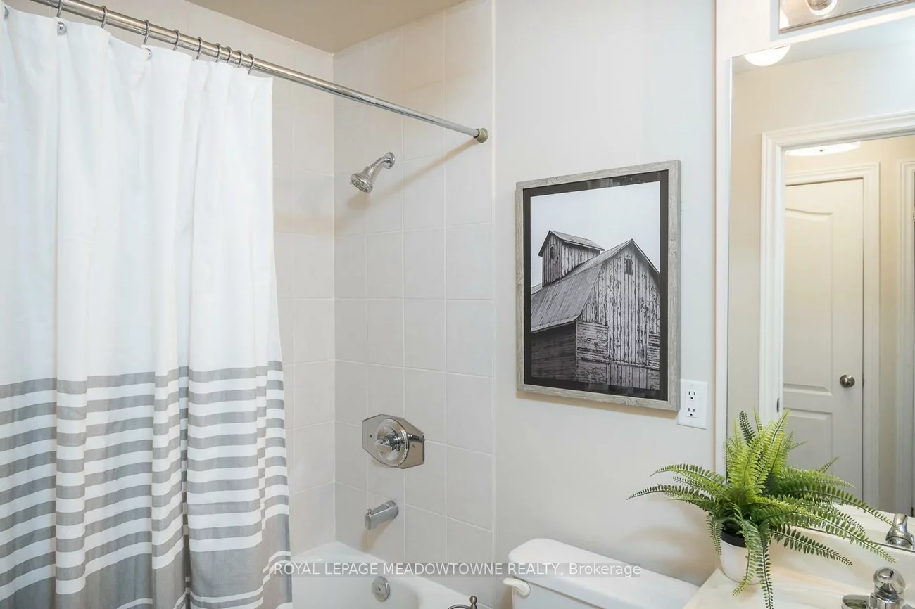 483, Faith, Hurontario, Mississauga