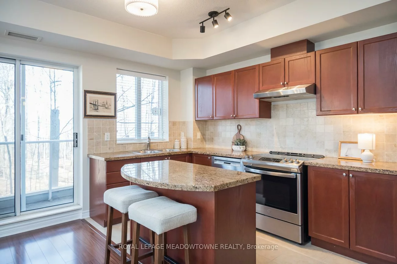 483, Faith, Hurontario, Mississauga