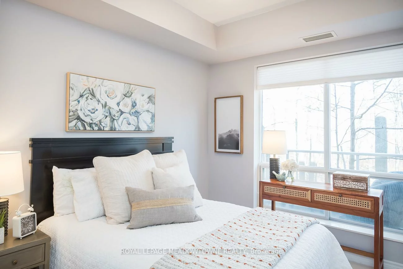 483, Faith, Hurontario, Mississauga