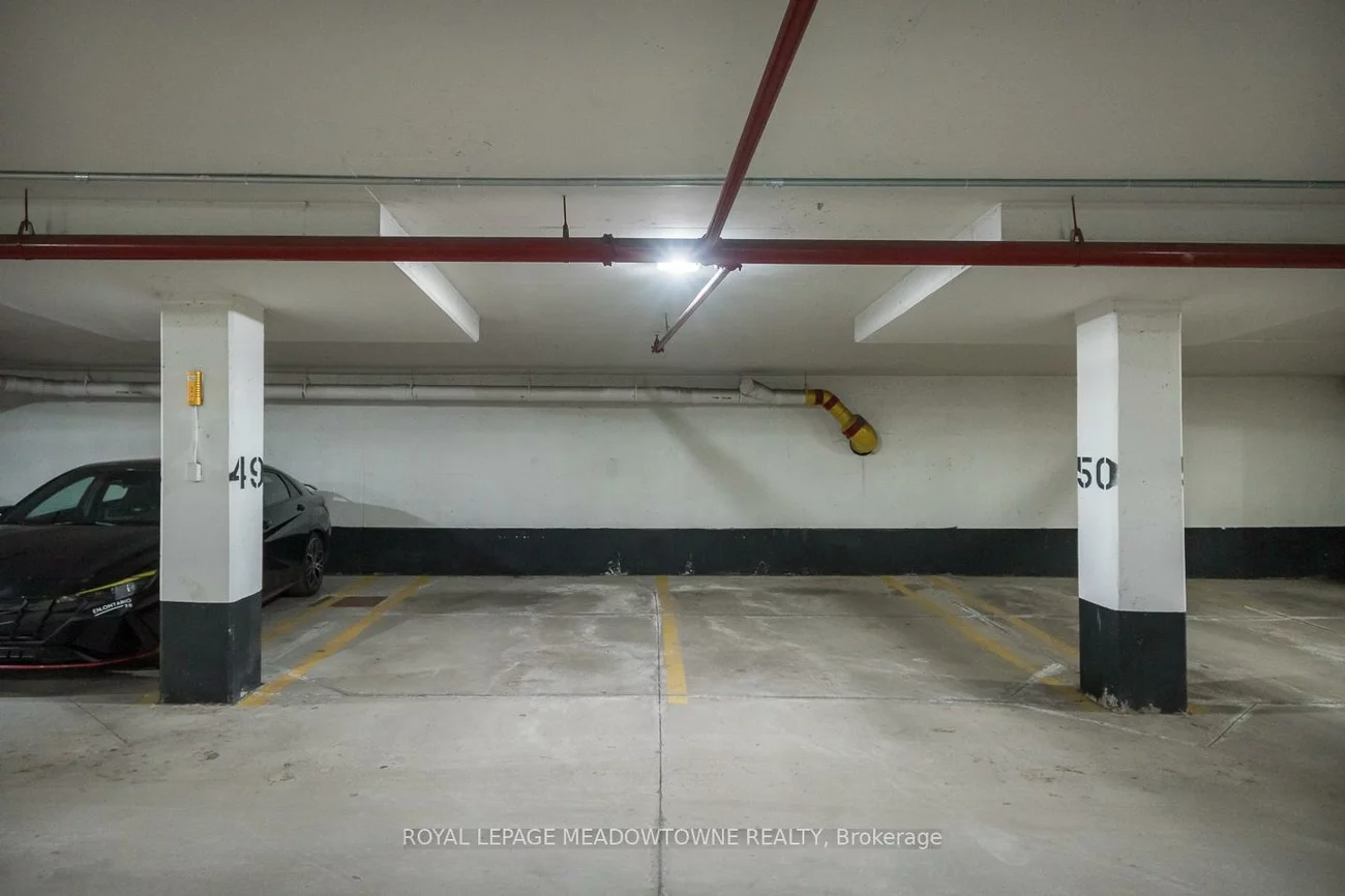 483, Faith, Hurontario, Mississauga