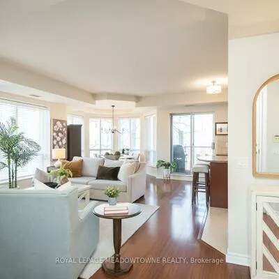 483, Faith, Hurontario, Mississauga