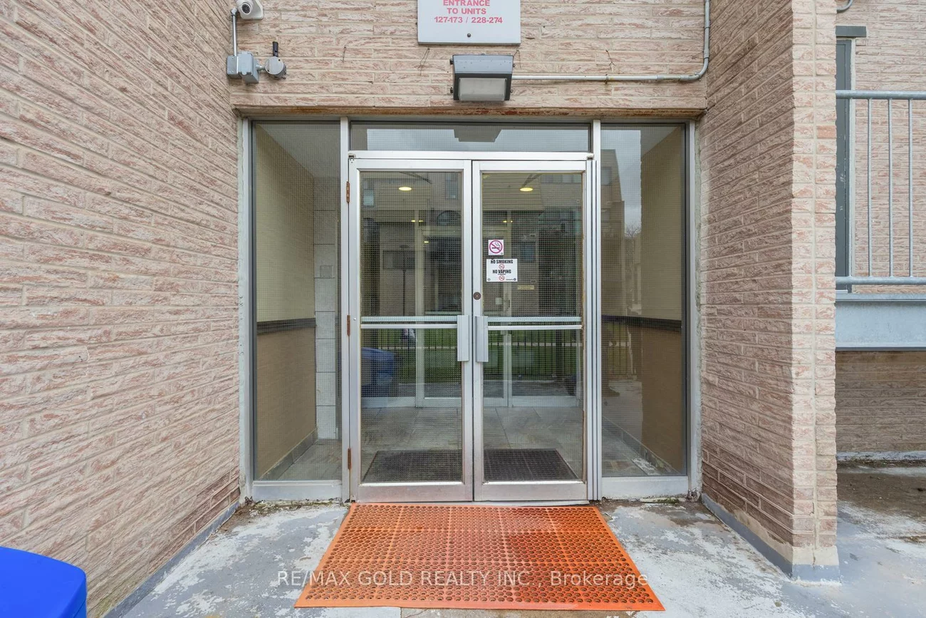 2095, Roche, Sheridan, Mississauga