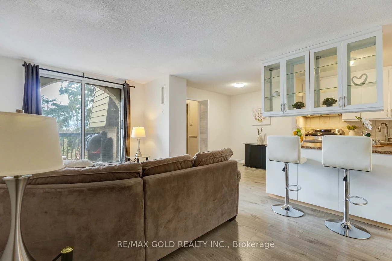 2095, Roche, Sheridan, Mississauga