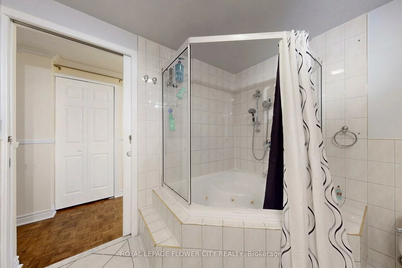 3350, Hornbeam, Erin Mills, Mississauga