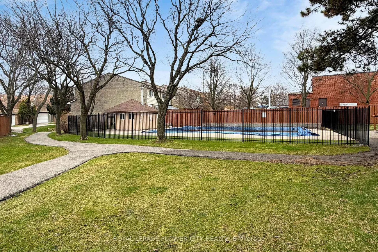 3350, Hornbeam, Erin Mills, Mississauga