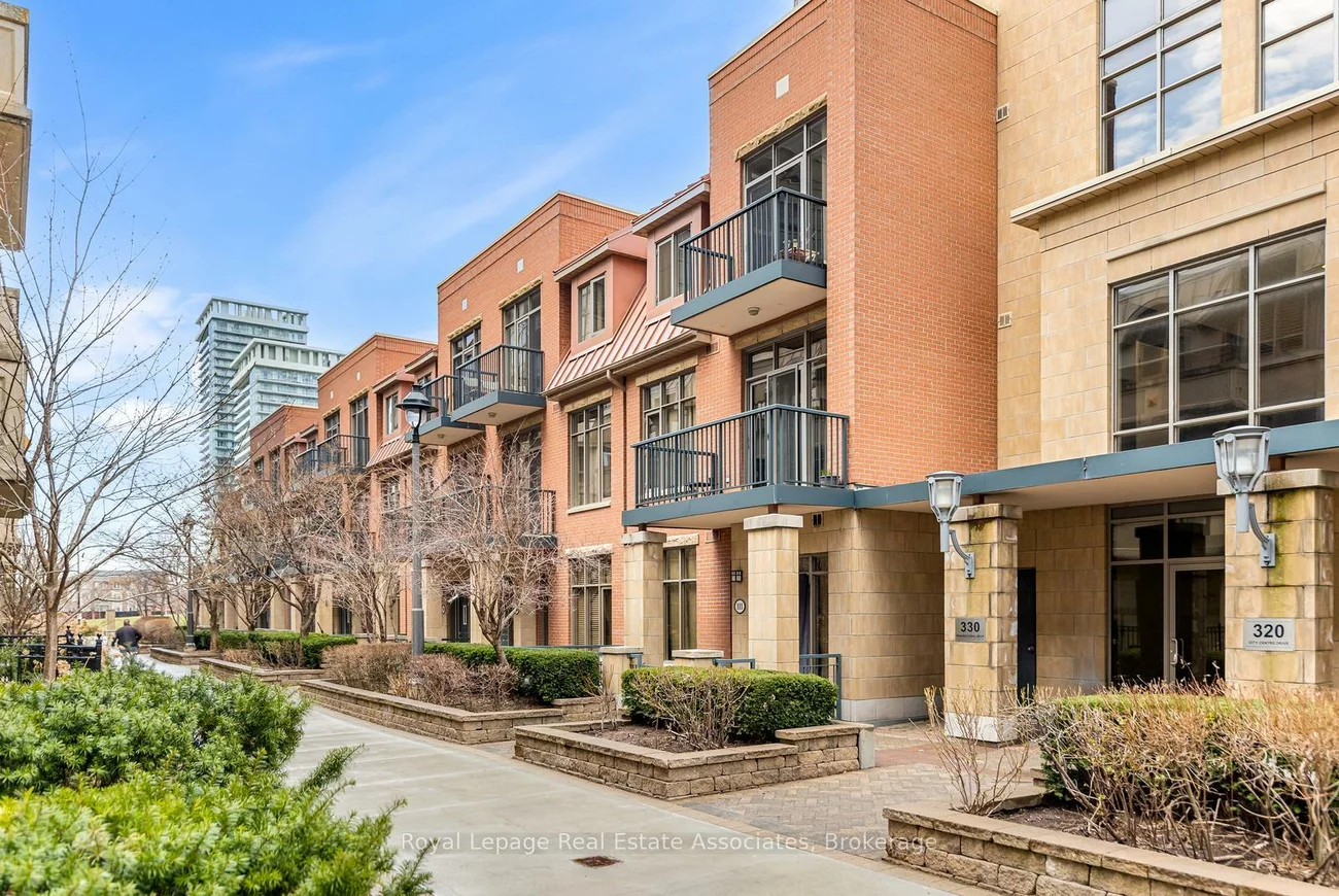 330, Princess Royal, City Centre, Mississauga