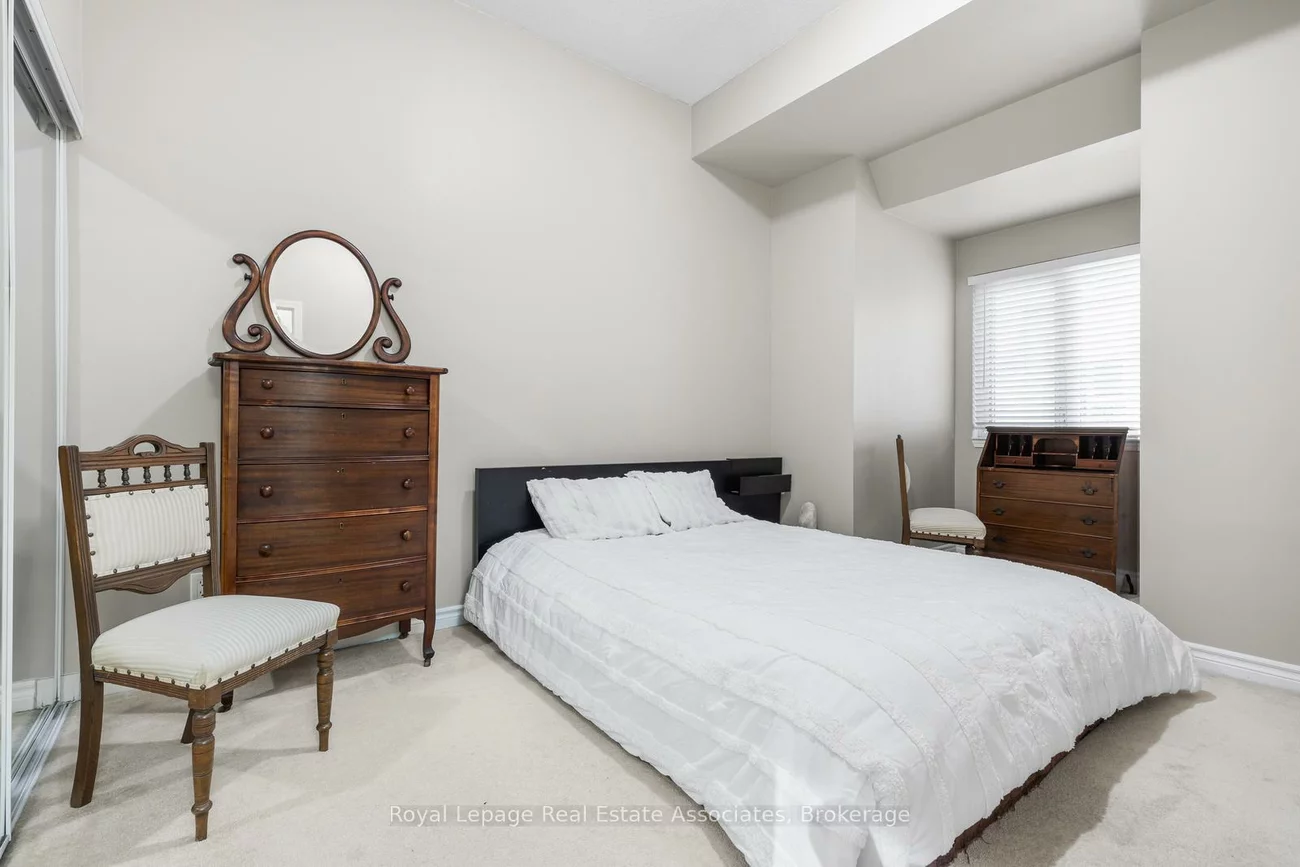 330, Princess Royal, City Centre, Mississauga