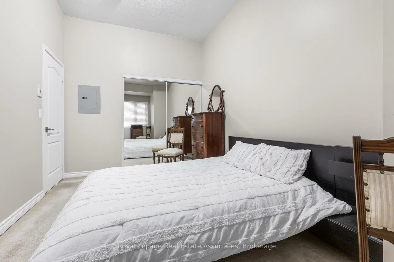 330, Princess Royal, City Centre, Mississauga