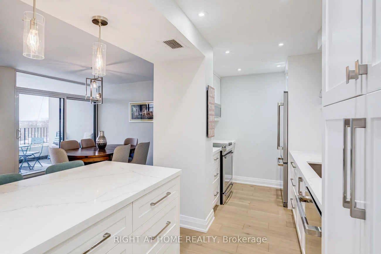 1333, Bloor, Applewood, Mississauga