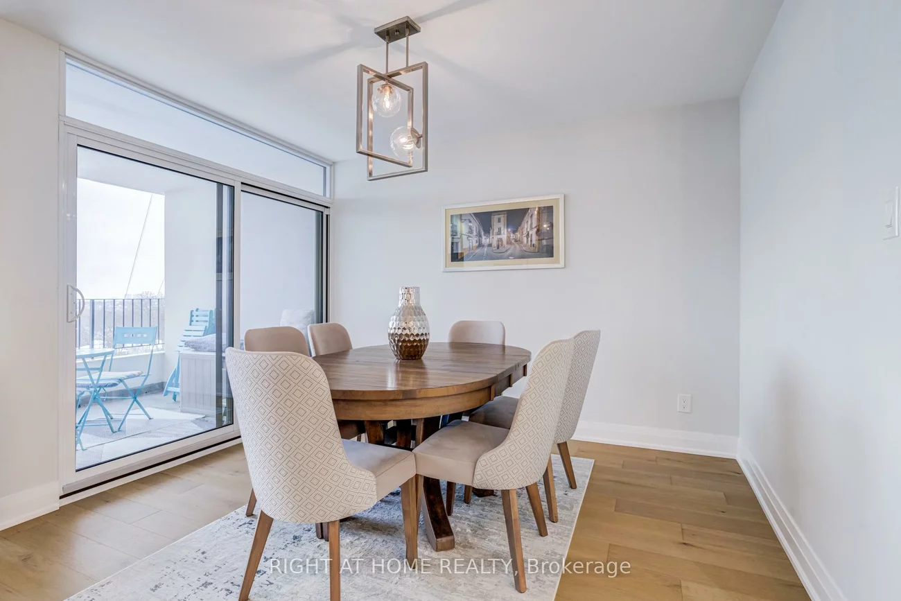 1333, Bloor, Applewood, Mississauga