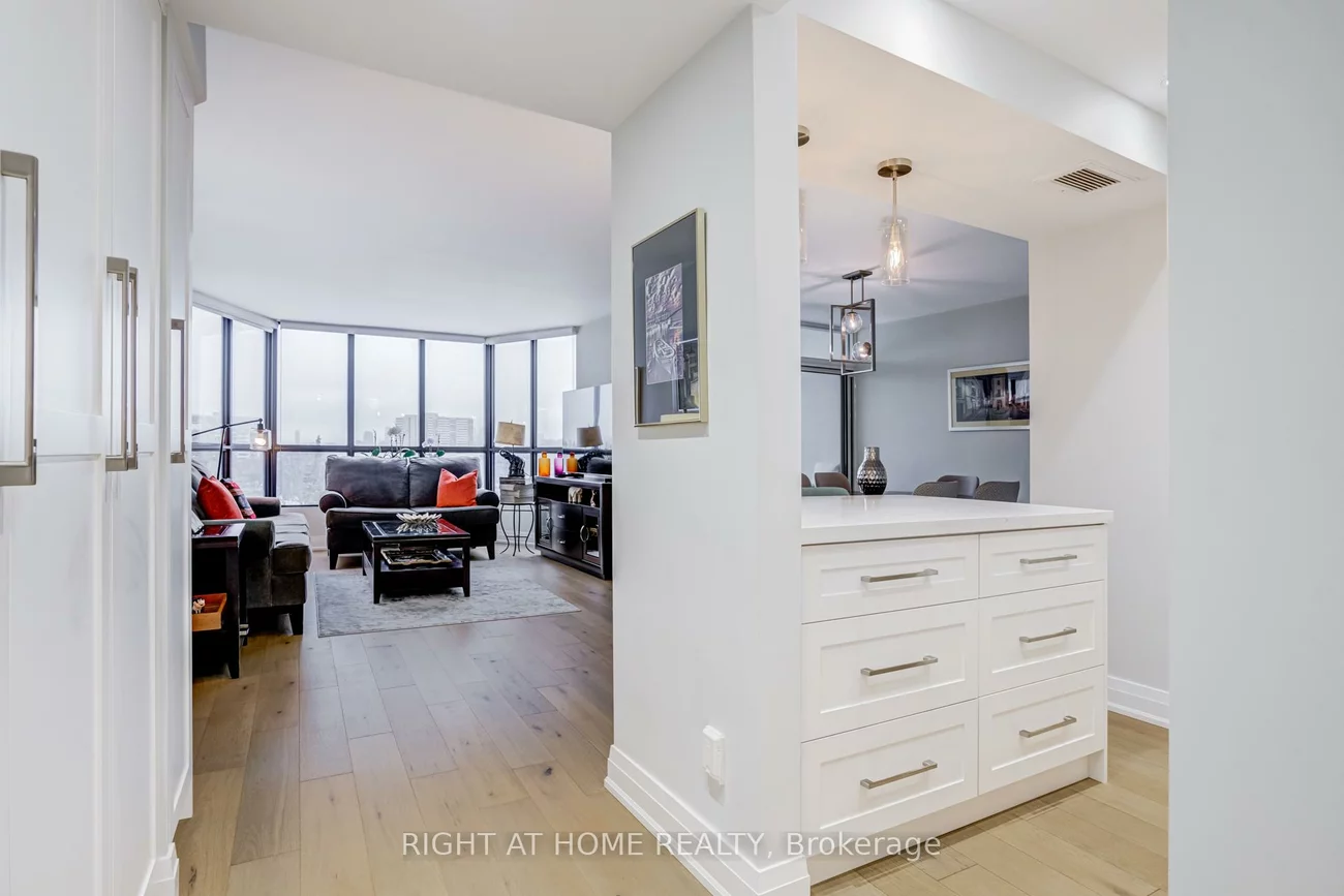 1333, Bloor, Applewood, Mississauga