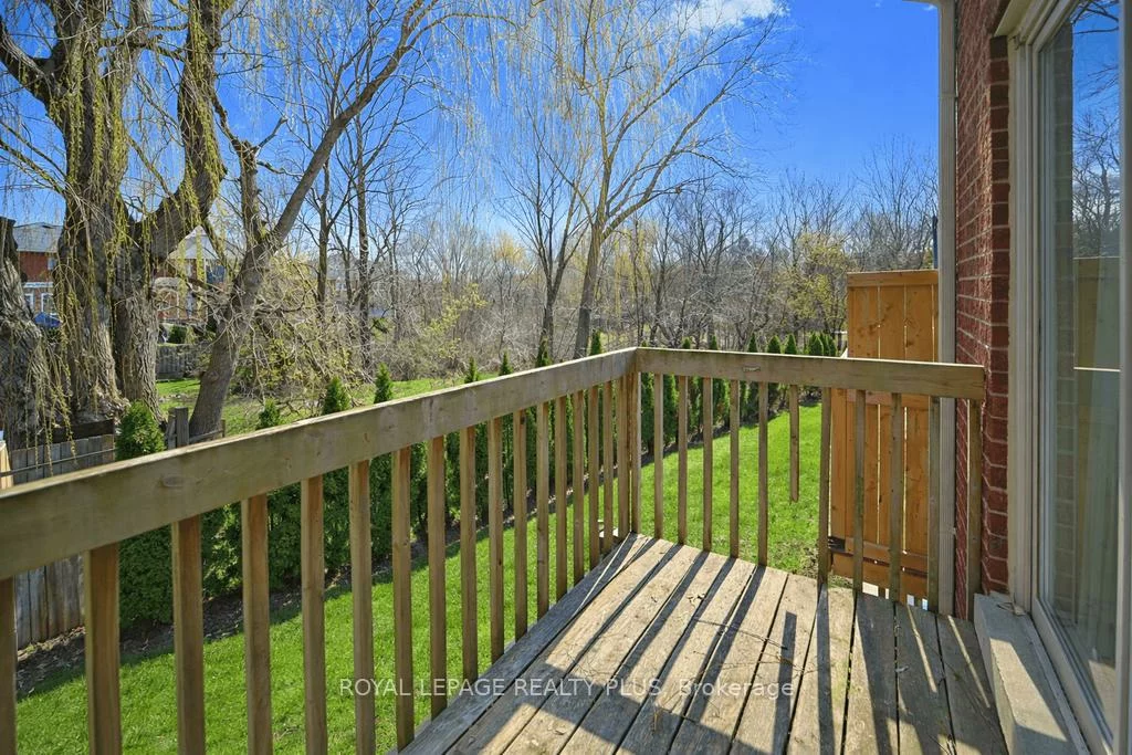 1010, Cristina, Clarkson, Mississauga