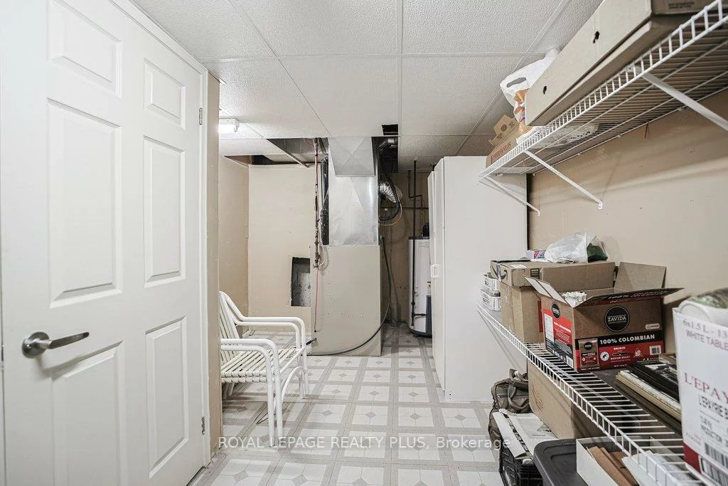 1010, Cristina, Clarkson, Mississauga