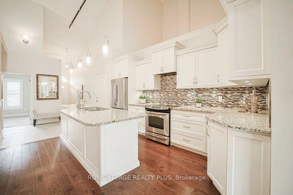 1010, Cristina, Clarkson, Mississauga