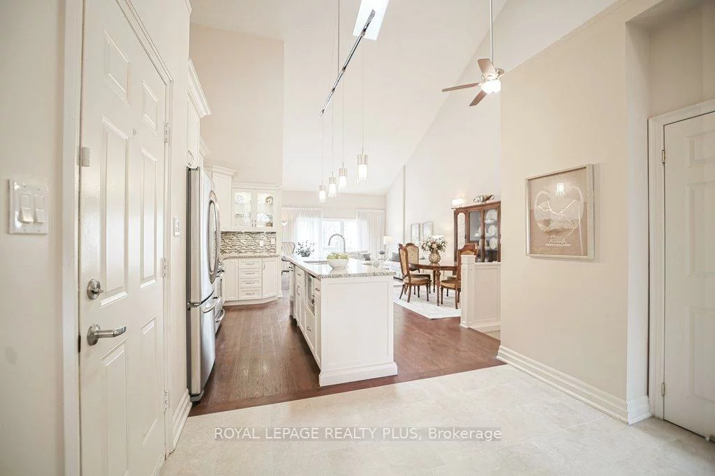 1010, Cristina, Clarkson, Mississauga