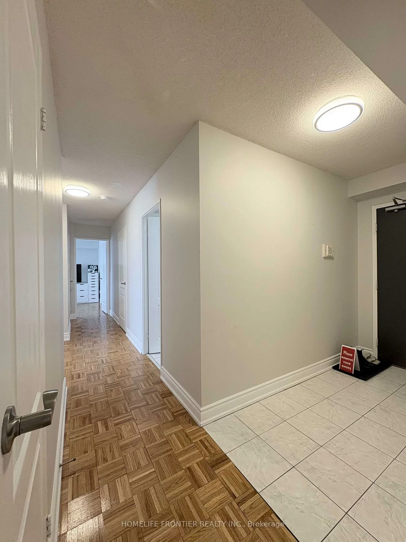 1580, Mississauga Vly, Mississauga Valleys, Mississauga