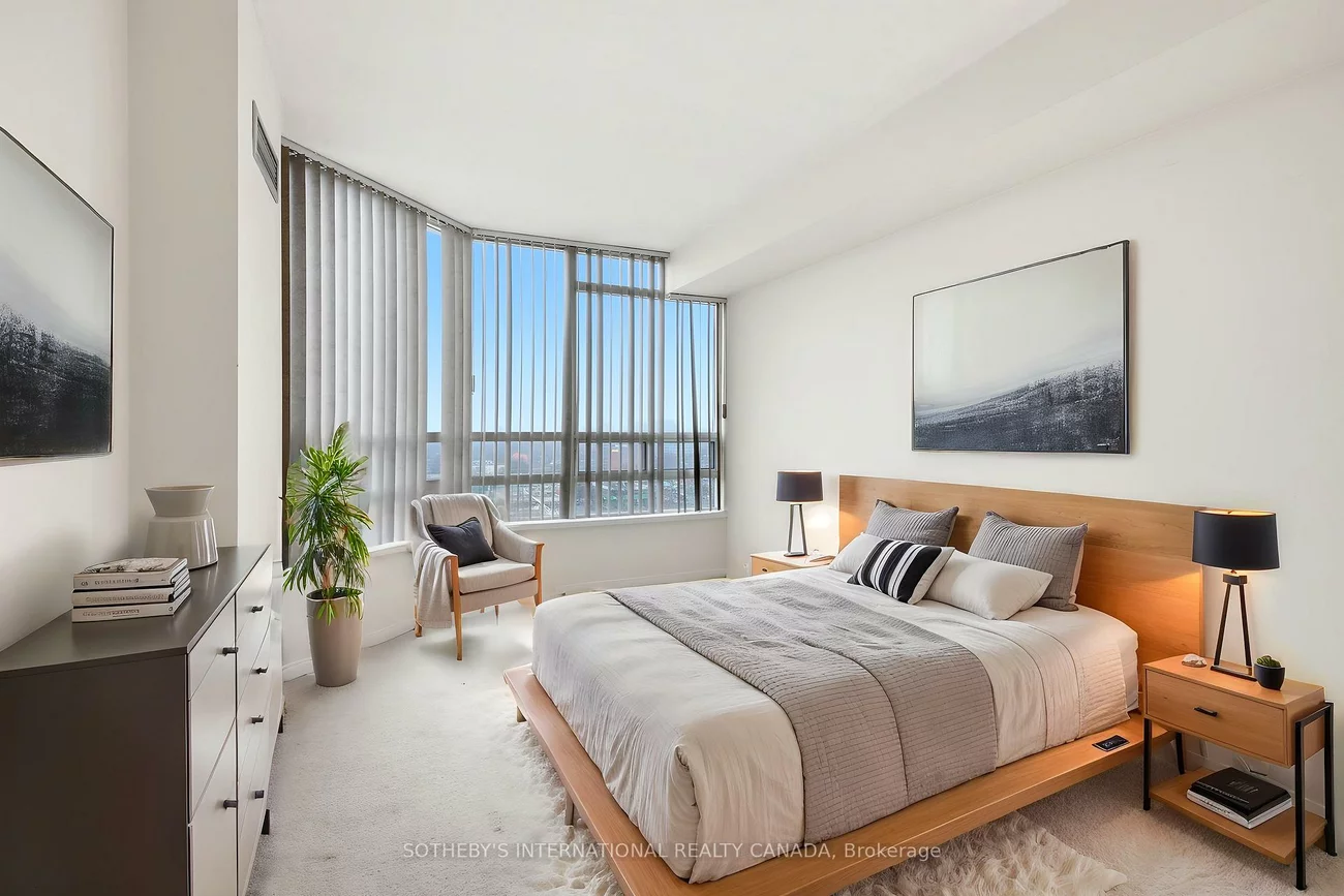 75, King, Cooksville, Mississauga