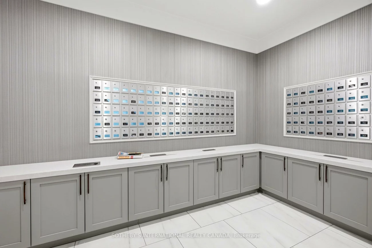 75, King, Cooksville, Mississauga
