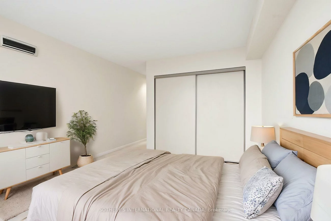 75, King, Cooksville, Mississauga