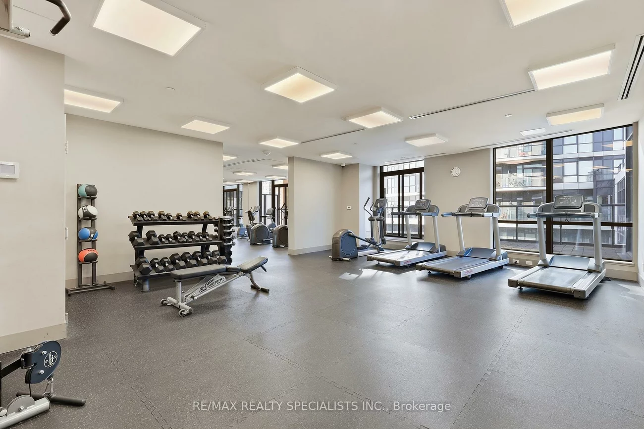 65, Watergarden, Hurontario, Mississauga