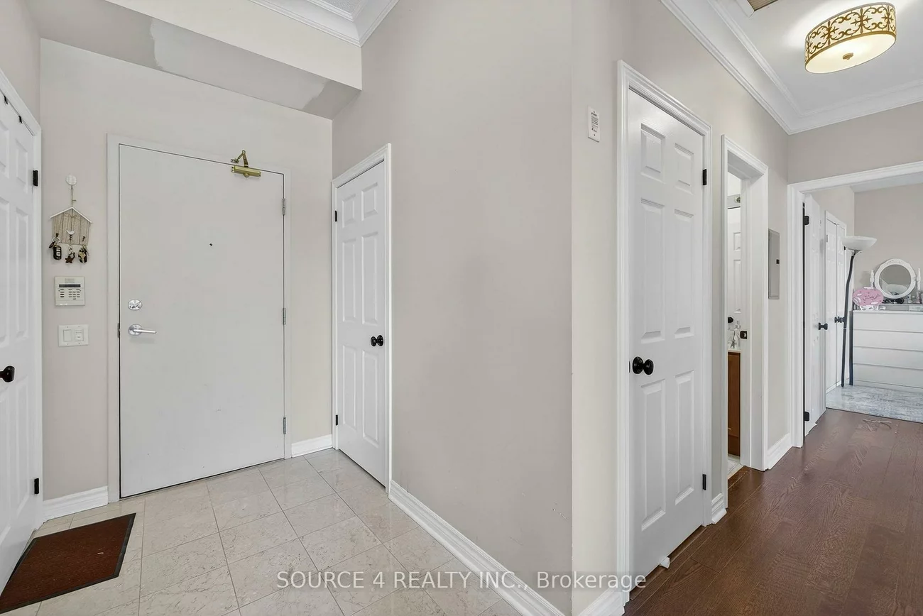 483, Faith, Hurontario, Mississauga