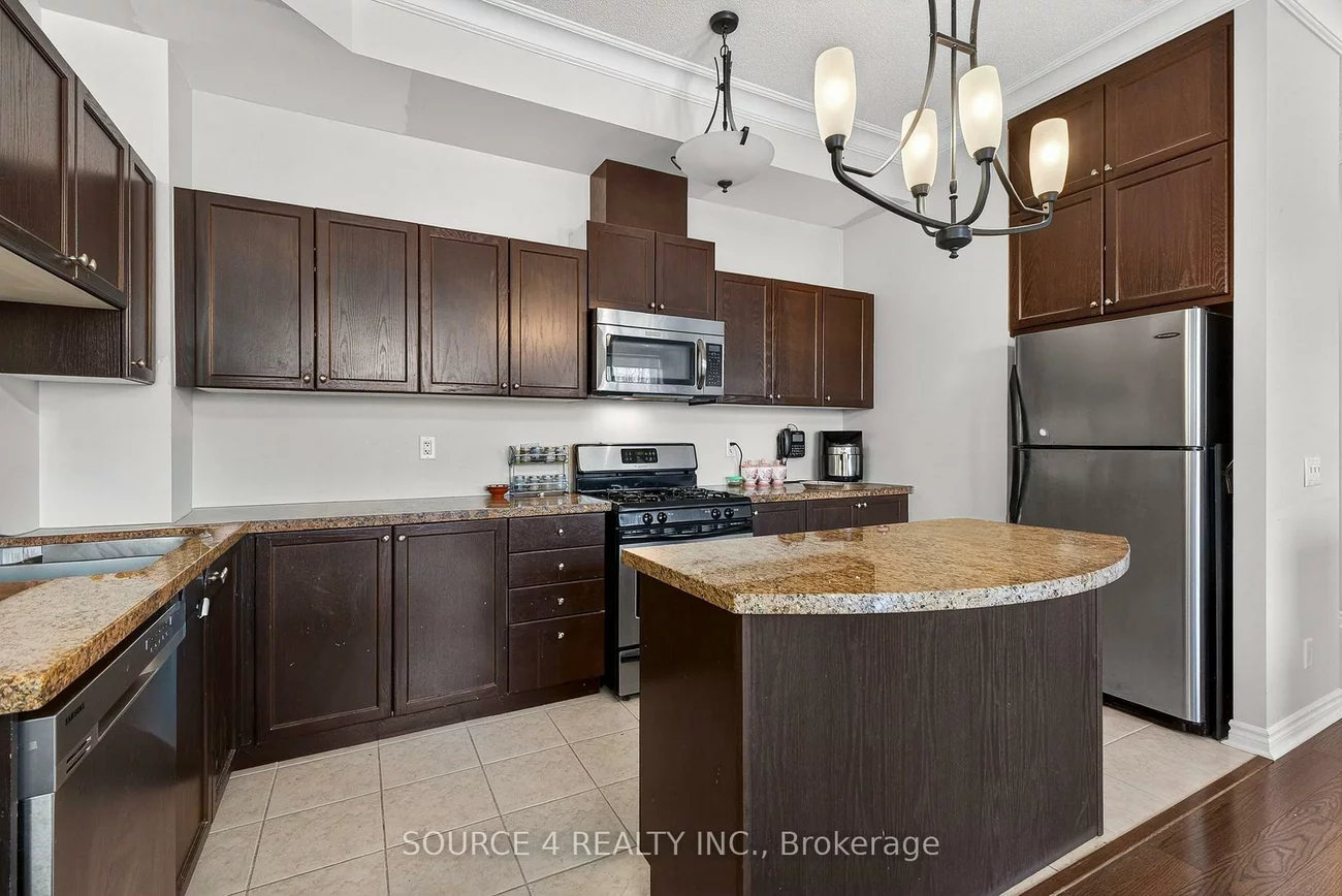 483, Faith, Hurontario, Mississauga
