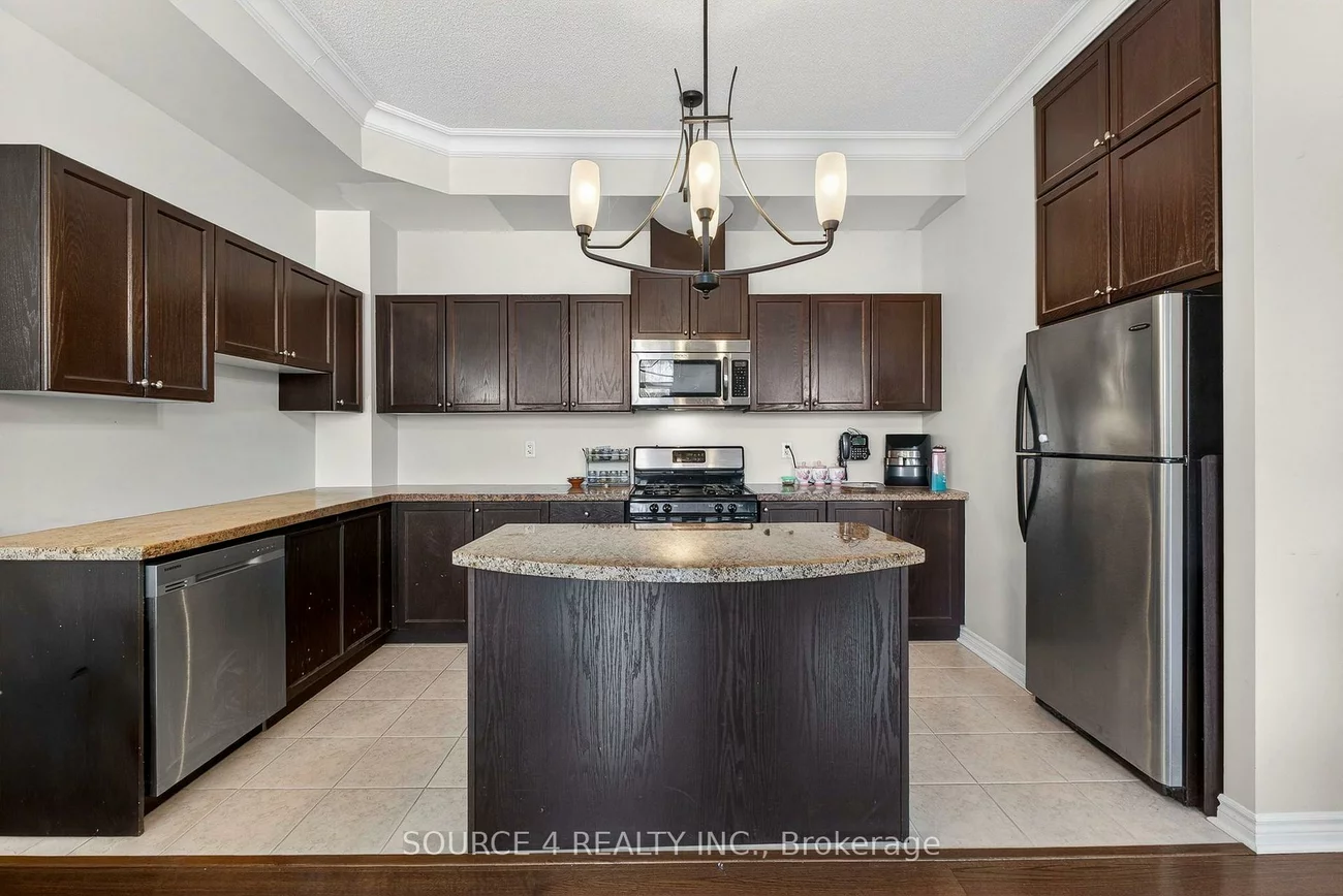 483, Faith, Hurontario, Mississauga